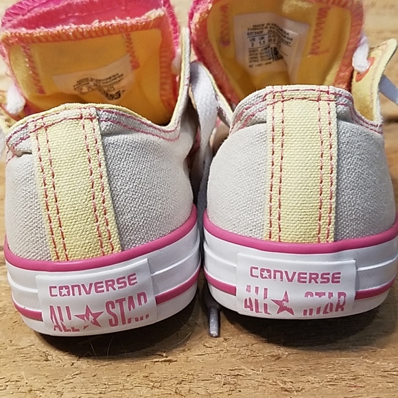Converse - Picture 3 of 8